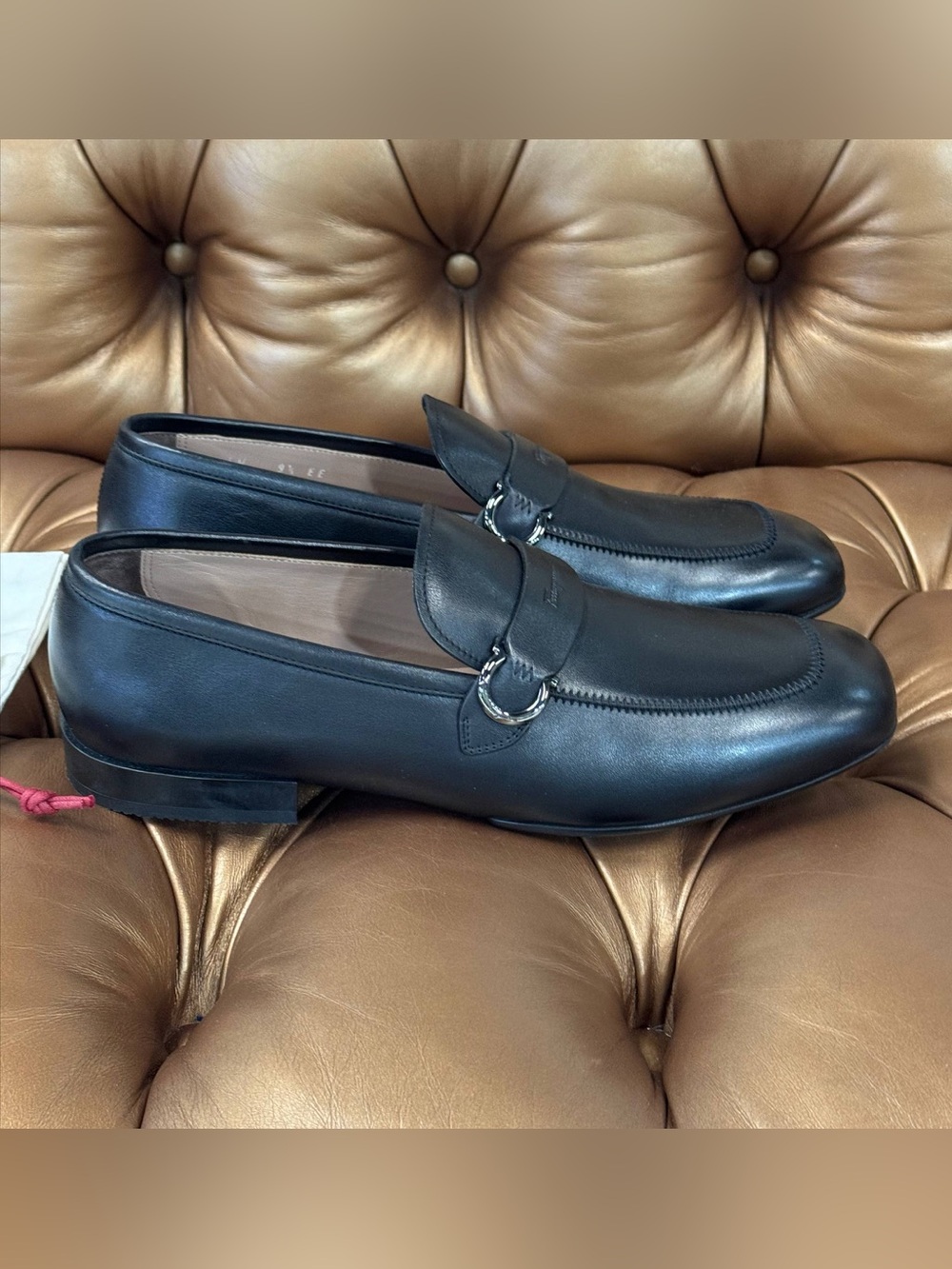 SALVATORE FERRAGAMO Black Leather Florio Loafers Dress Shoes Dust Bags SZ 9.5